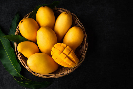 芒果篮子图片-芒果篮子素材-芒果篮子插画-摄图新视界