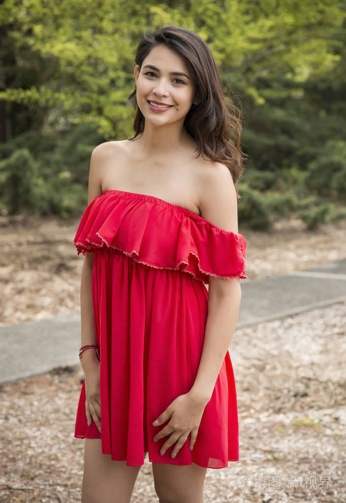 美丽的西班牙裔女人