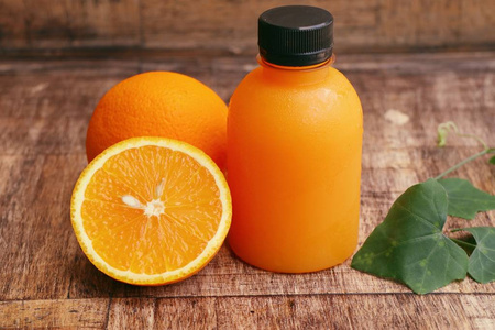 健康新鲜的橙汁