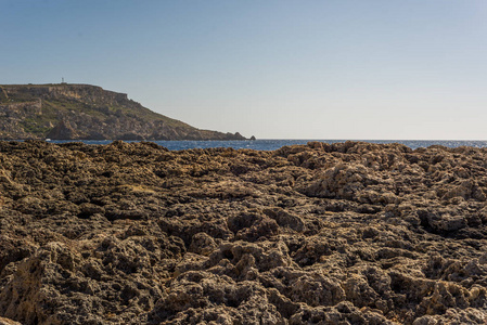 Cirkewwa, 马耳他, 海水敲打岩石的照片