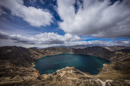 基洛托阿火山口湖