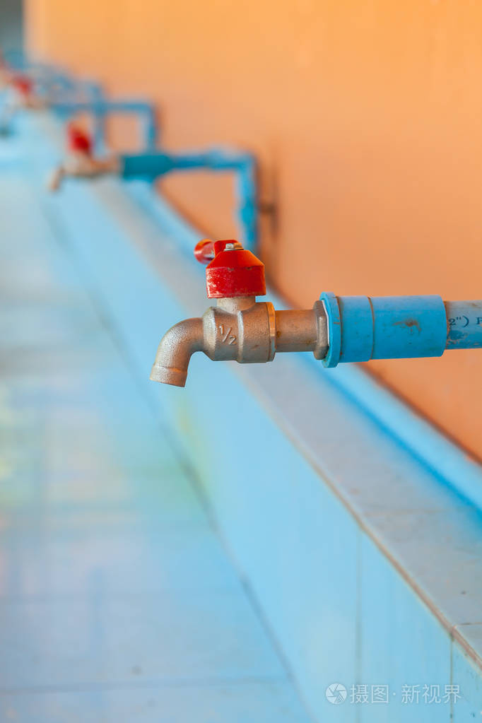 在泰国学校水龙头