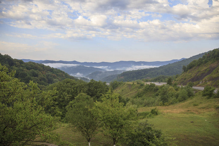 高加索的山风景