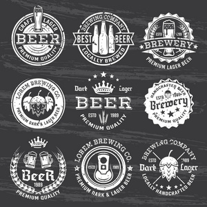 啤酒和啤酒厂的矢量白色标志在黑暗中