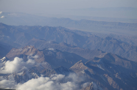 从巴基斯坦山上飞机上的美丽景色