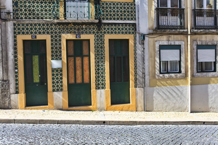 在里斯本老镇，葡萄牙街