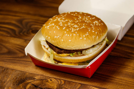 汉堡包装图片