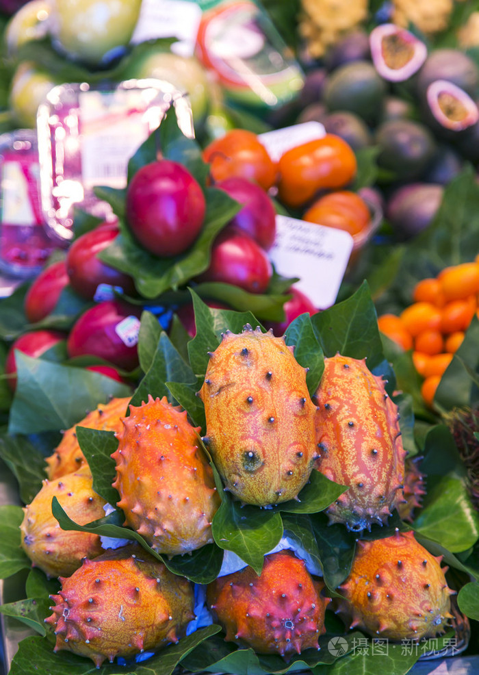 与热带水果的laboqueria市场