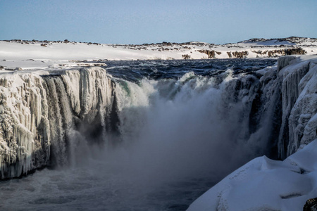 冰岛东北部 Vatnajkull 国家公园的 Dettifoss 瀑布. Detifoss 瀑布欧洲最强大的瀑布之一。冬季景观