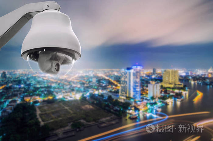 闭路电视监控 安全摄像头 在暮光之城城市景色和背景照片 正版商用图片0prwkd 摄图新视界 闭路电视监控 安全摄像头 在暮光之城城市景色和背景照片 正版商用图片0prwkd 摄图新视界