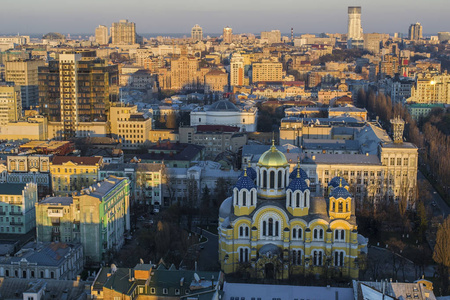 乌克兰基辅中心的沃洛季米尔大教堂