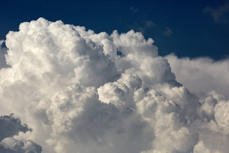 夏季大积雨云 Cloudscape