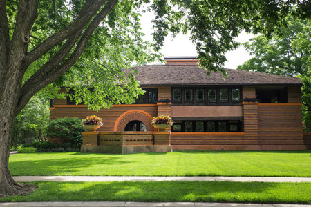 橡树公园。伊利诺伊州, 美国2018年6月25日 亚瑟 b. Heurtley 房子由建筑师弗兰克劳埃德赖特设计
