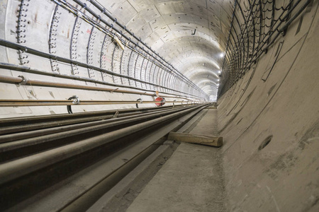 钢筋混凝土管施工地铁隧道图片