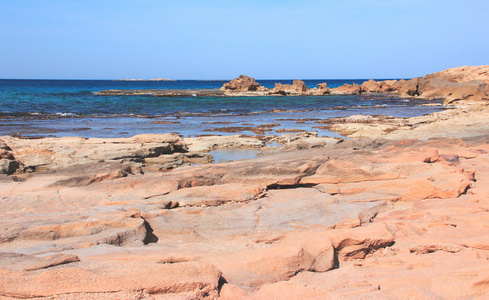 靠近 Rosh Hanikra，以色列的地中海海岸线上的一个小海湾