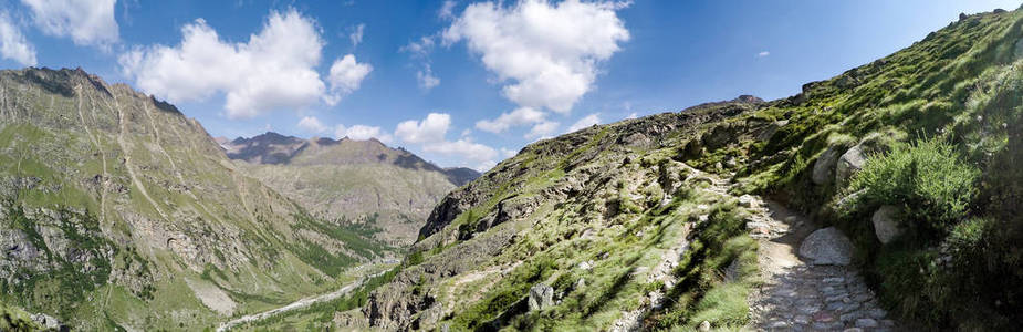 意大利帕尔科大天堂山脉全景