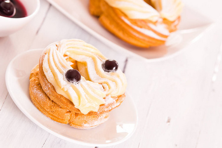 Zeppole 奶油糕点