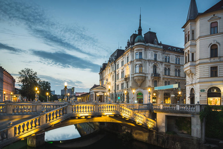 斯洛文尼亚 Ljublana Lublanica 河三重桥