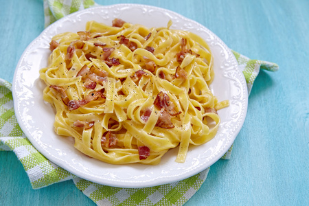 与培根和芝士面食 carbonara