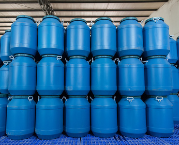 工业塑料桶图片