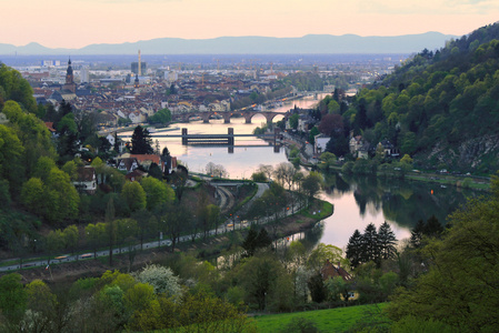 海德堡Neckar 谷与老桥