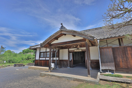 津山城堡景观和夏季时间日本