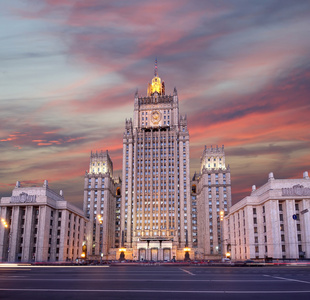 Smolenskaya 广场，俄罗斯联邦莫斯科，俄罗斯外交部长