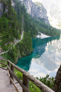 Braies 湖的全景视图