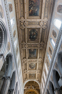 意大利那不勒斯的历史大教堂 大教堂 di 圣杰纳罗