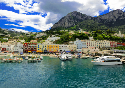 卡普里岛，Italy.Capri 是在那不勒斯附近的伊特鲁里亚海中的岛屿