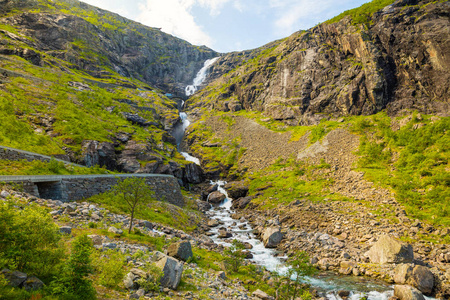 挪威 Trollstigen 路 Stigfossen 瀑布