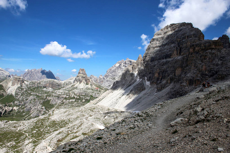 沿步行 Cime di Laveredo 小径, 三最著名的白云岩的山峰, 在塞斯托白云岩, 意大利, 欧洲