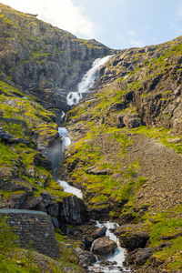 挪威 Trollstigen 路 Stigfossen 瀑布
