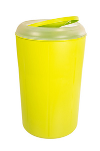 黄色的塑料垃圾桶