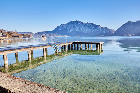 美丽的风景，在 Unterach 湖特湖