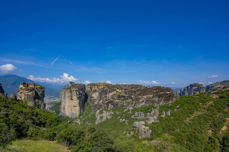 米特奥拉美丽的石头形状和山与修道院在他们