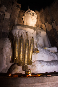 佛像的扫管笏寺密友从素可泰，泰国的特写