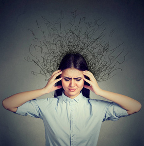 融进线问题的担心强调的脸表达大脑的伤心女人照片