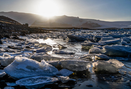 冰岛, Jokulsarlon 礁湖, 美丽的冷风景图片冰岛冰川泻湖湾。Jokulsarlon 冰川泻湖的冰山。Vatnajok