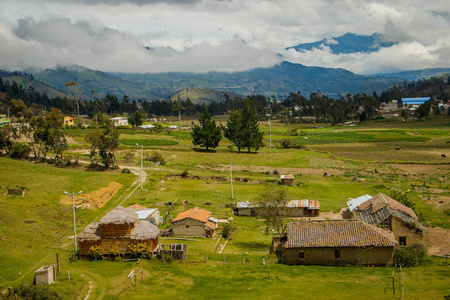基洛托阿湖，厄瓜多尔周围农村