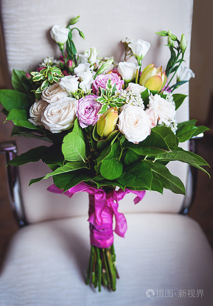 婚礼花束用丝带扎