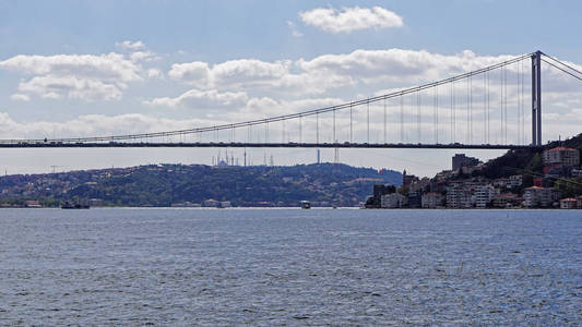土耳其伊斯坦布尔运河大桥照片