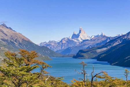 菲茨罗伊和普安斯诺山湖查看巴塔哥尼亚阿根廷
