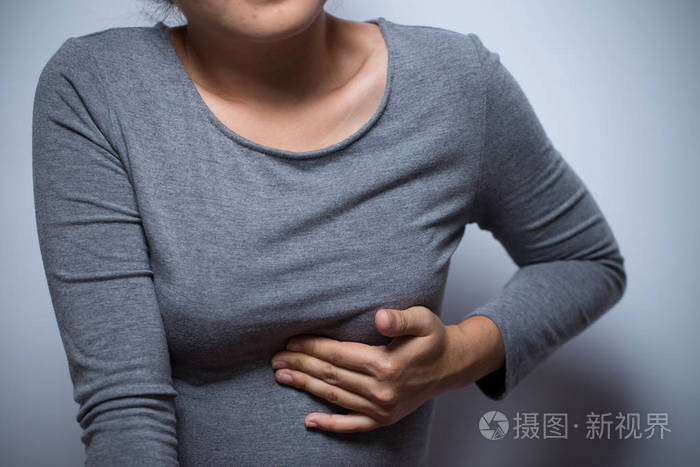 女人都有胸部疼痛