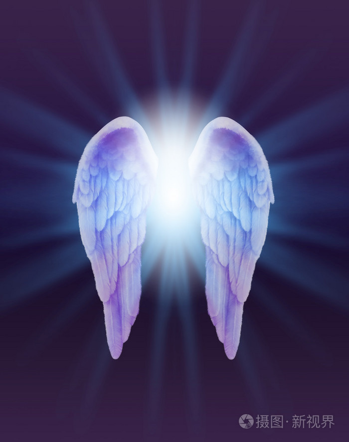 蓝色和淡紫色天使翅膀上一个黑色的背景