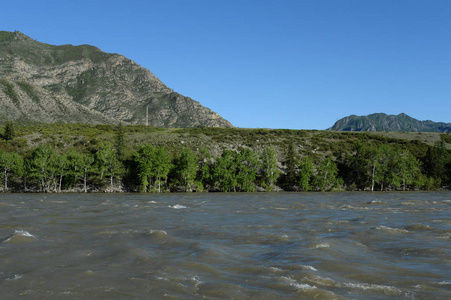 西伯利亚西部南部的 Katun 河