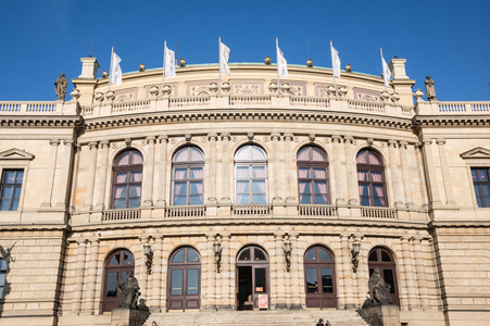 鲁道夫音乐厅建筑在布拉格图片