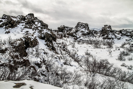 Dimmuborgir, 大面积的异常形状的熔岩场, Myvatn 以东, 冰岛。Myvatn 地区冰岛。Dimmuborgi