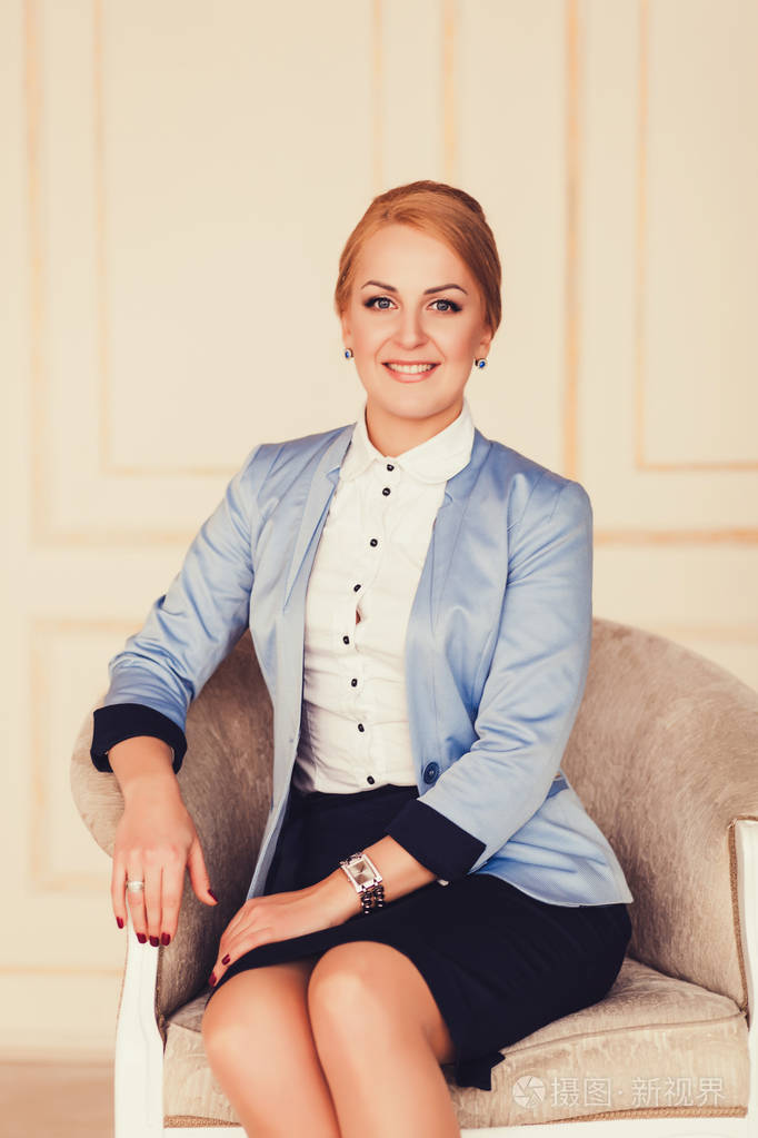 成功的女人的肖像