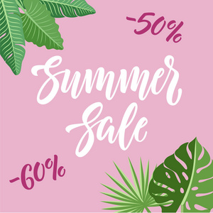 夏季销售和折扣设计与字体和热带叶子在粉红色背景